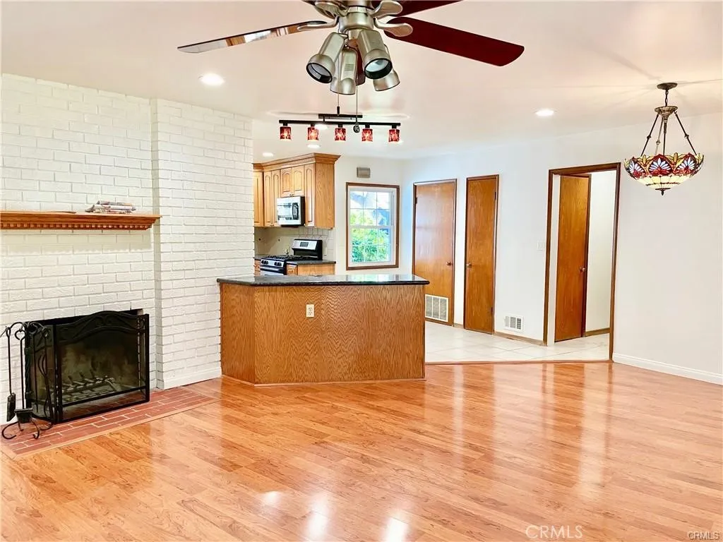 2624 N Towner Street, Santa Ana, CA 92706 - Photo 4 of 19, Santa Ana, CA