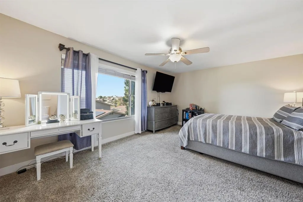 https://cdn.realtyfeed.com/cdn/127/306729812/1809afe6a2a84924495fa09dada17bf0.webp