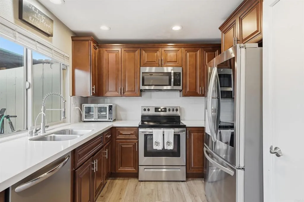 https://cdn.realtyfeed.com/cdn/127/306729812/8767aba4180da604c3c26efc0457cf7a.webp