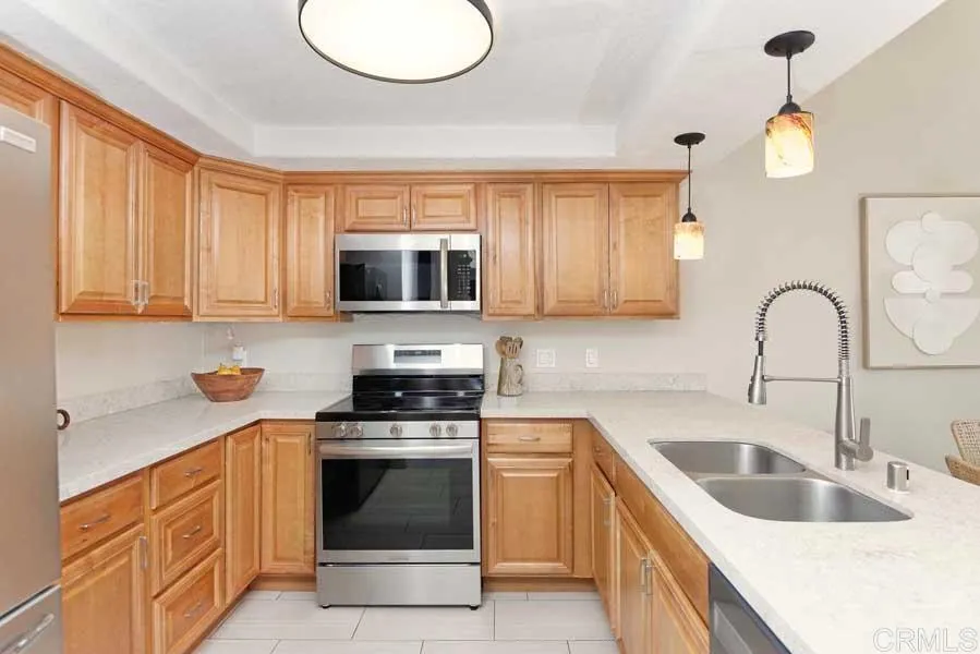 https://cdn.realtyfeed.com/cdn/127/306729822/6c0c67ecdefb11d3459ac1ba5c0baaa0.webp