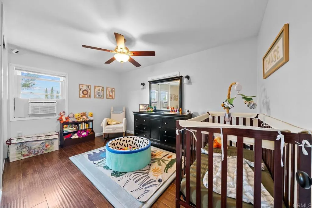 https://cdn.realtyfeed.com/cdn/127/306729825/5e70bdbc1bba5e66c6aecd4d9c88756a.webp