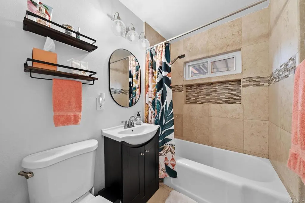 https://cdn.realtyfeed.com/cdn/127/306729825/8a2b524a2bb836b1afa3cd5cbc5ce8f7.webp