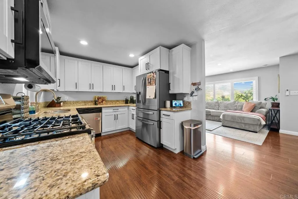 https://cdn.realtyfeed.com/cdn/127/306729825/bff6df8d403b3239b86424935390d8bc.webp
