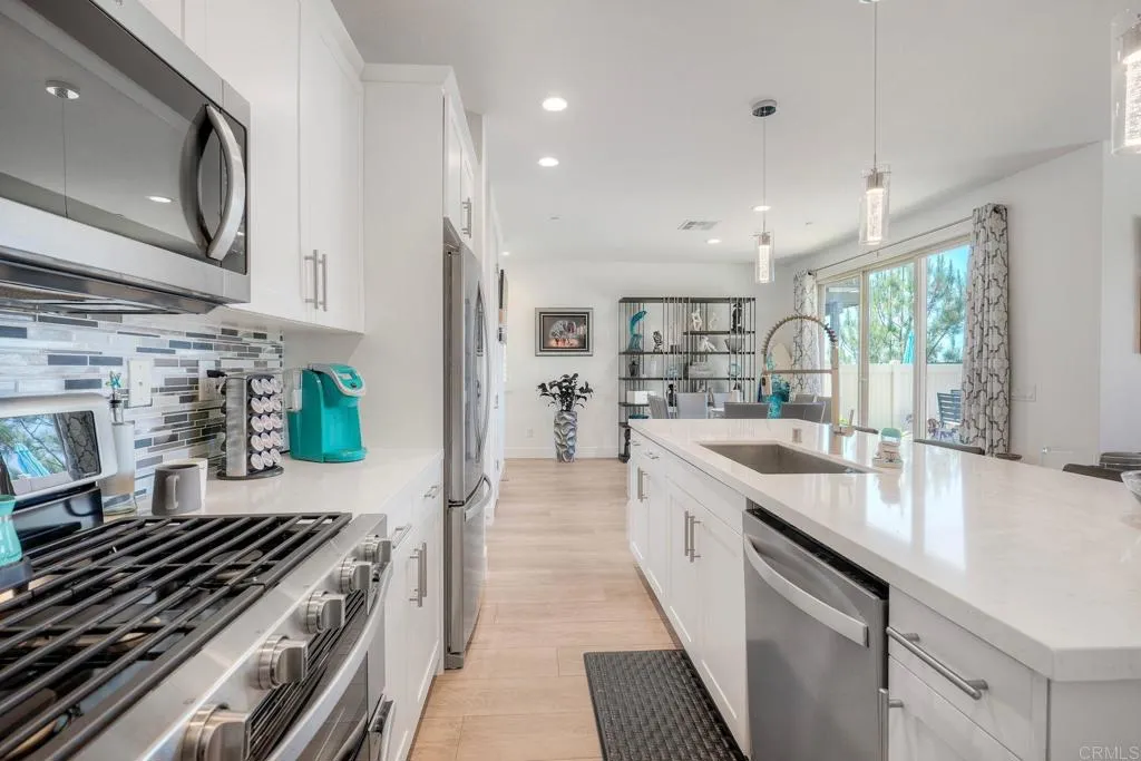 https://cdn.realtyfeed.com/cdn/127/306729828/c1e27221466a11ba45b04b5cf41da618.webp