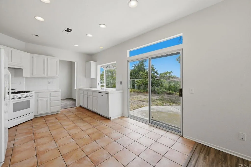 https://cdn.realtyfeed.com/cdn/127/306729841/1269c60090fdc5241ad2109f62d7e5c3.webp