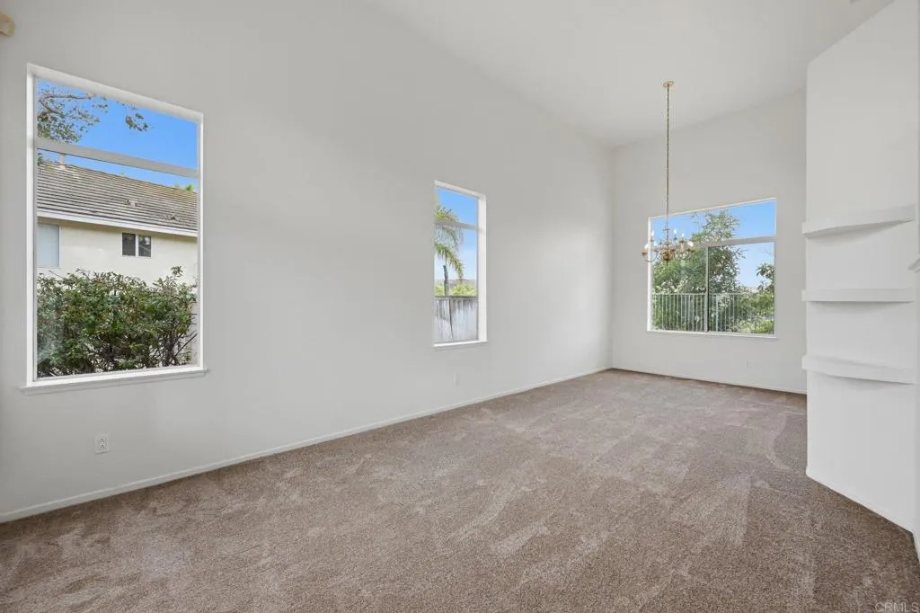 https://cdn.realtyfeed.com/cdn/127/306729841/359e63385f000b7ef590ae81ad76224c.webp