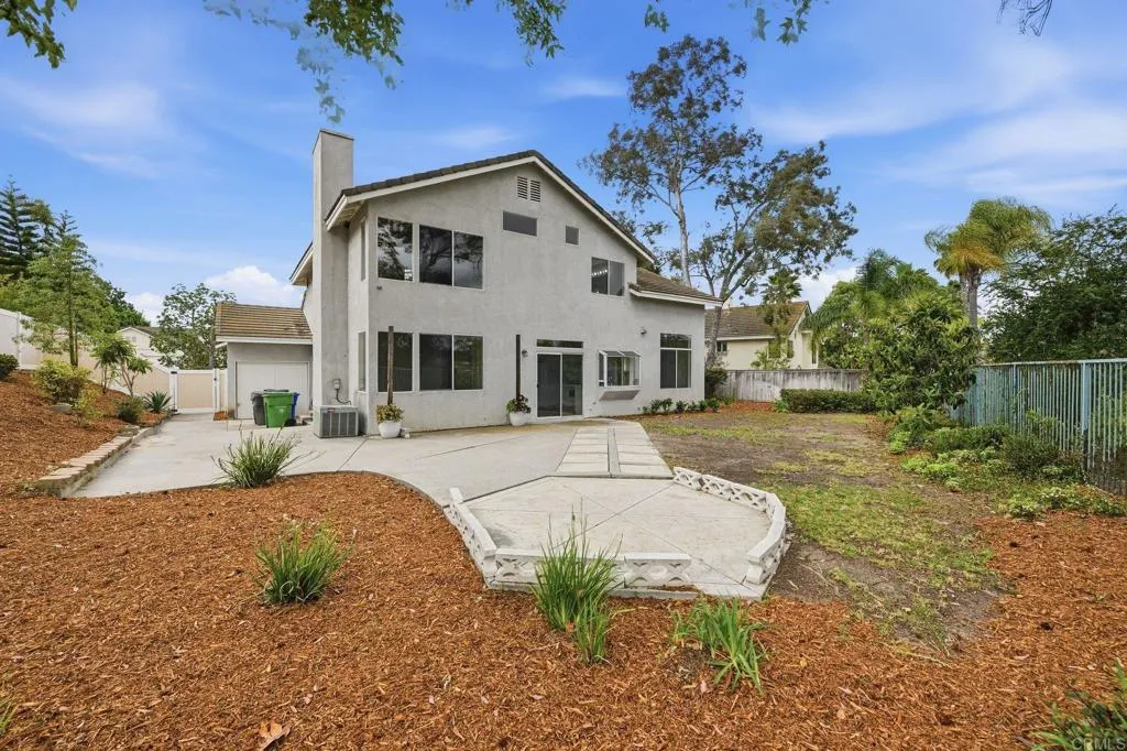 https://cdn.realtyfeed.com/cdn/127/306729841/3bfe41ca2e64da1b0a05eadf33f328f2.webp