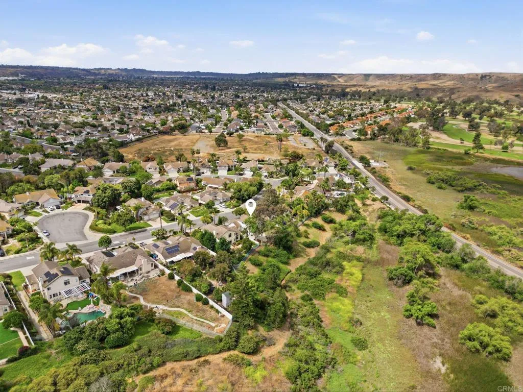 https://cdn.realtyfeed.com/cdn/127/306729841/44b6ca7dd0a8f6207e2bd5896a35d394.webp