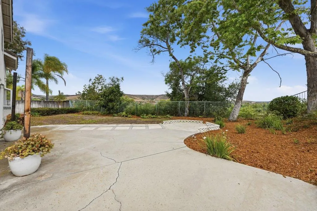 https://cdn.realtyfeed.com/cdn/127/306729841/79a8beafde00328757b283ed178799f3.webp