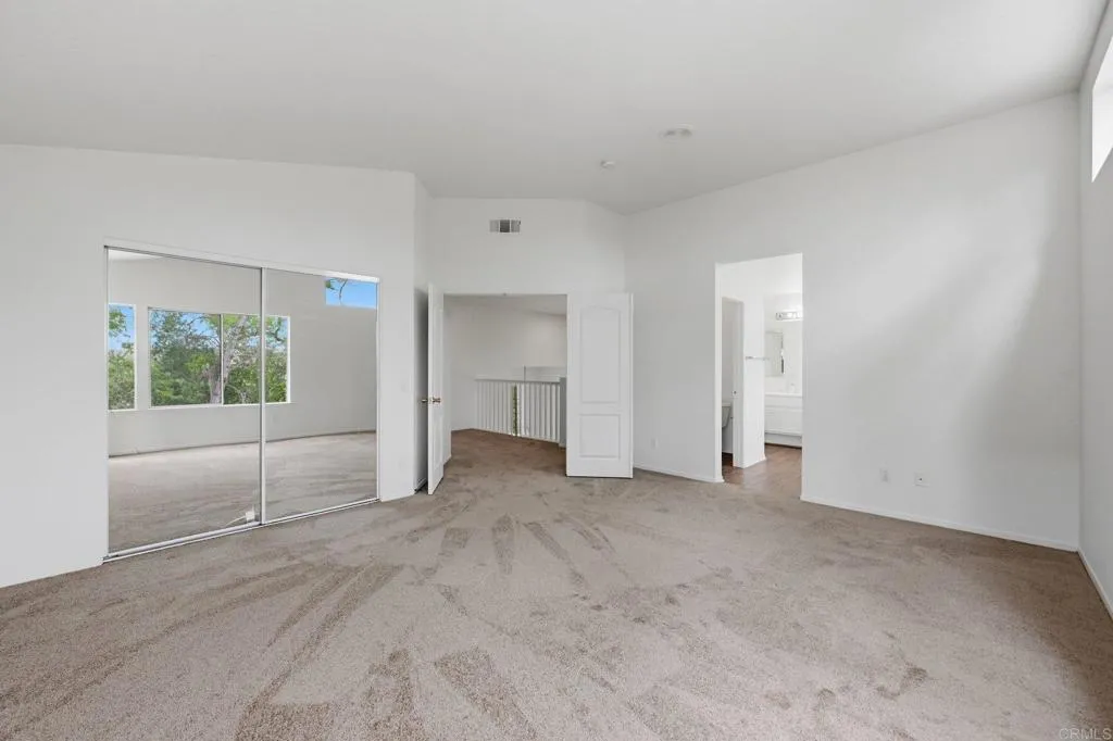 https://cdn.realtyfeed.com/cdn/127/306729841/a08f08521691c25aa9633c37ffce3f59.webp
