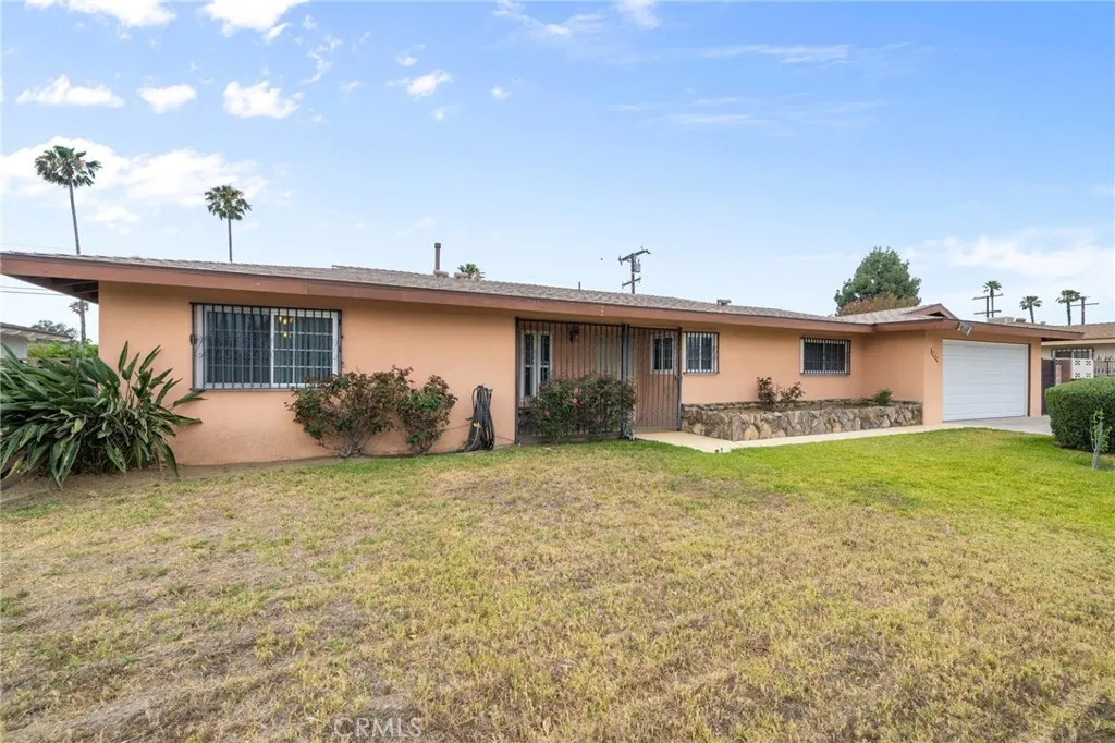 Fontana, CA 92335