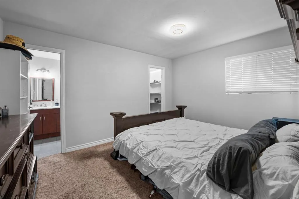 https://cdn.realtyfeed.com/cdn/127/306729850/31ca7e07957c929e8ad3c7ee48b25940.webp