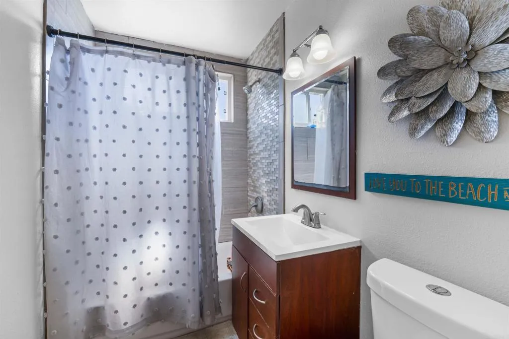 https://cdn.realtyfeed.com/cdn/127/306729850/33e8e9d58185e2eedbd424dbee38fc84.webp