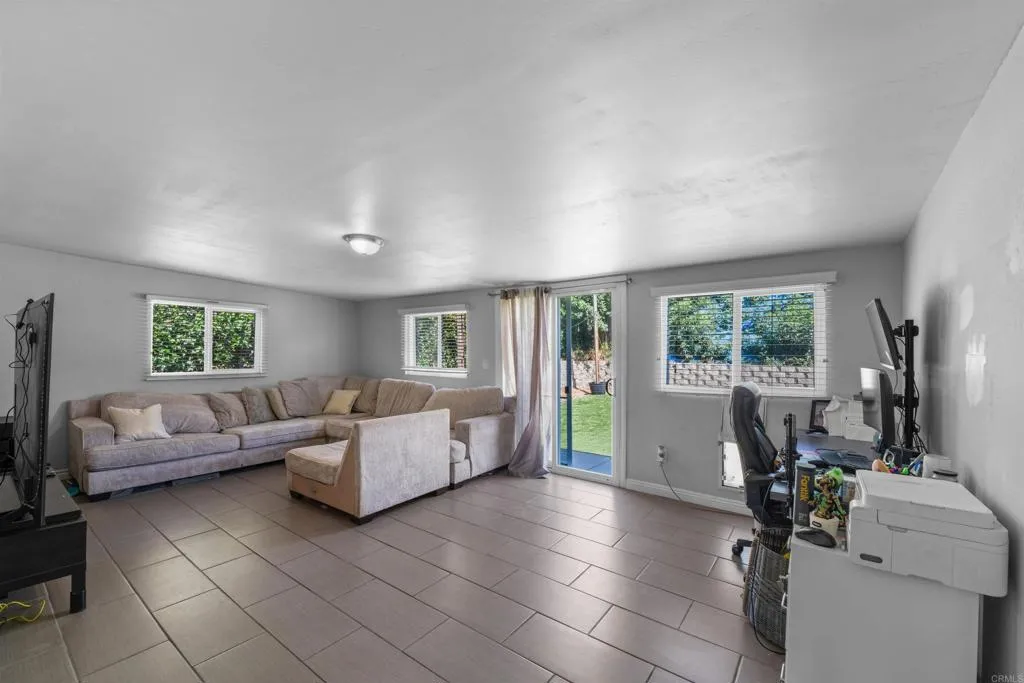 https://cdn.realtyfeed.com/cdn/127/306729850/a554f9f6f5a2da0f6c5038930e016081.webp