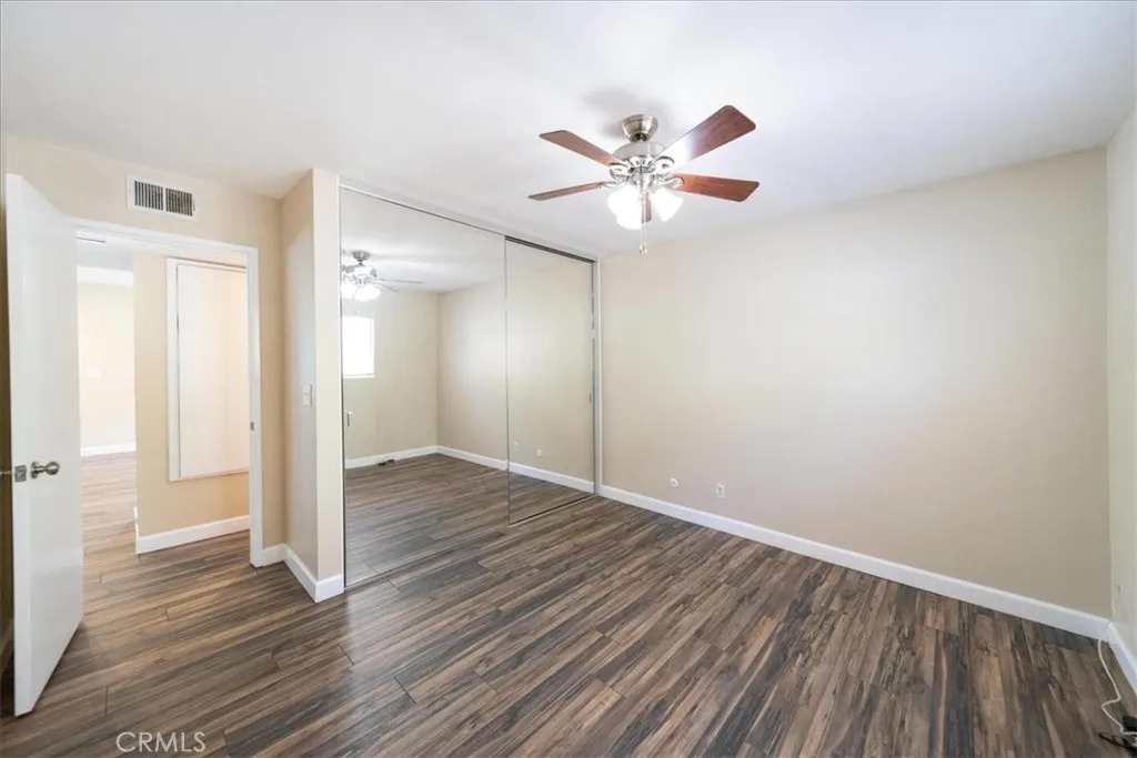 https://cdn.realtyfeed.com/cdn/127/306729886/672aa465da652cf1d893442374af8c05.webp