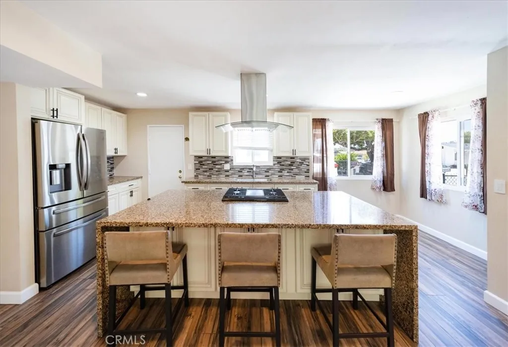 https://cdn.realtyfeed.com/cdn/127/306729886/8d38223ccd041e4a8928ce5a67d436a5.webp