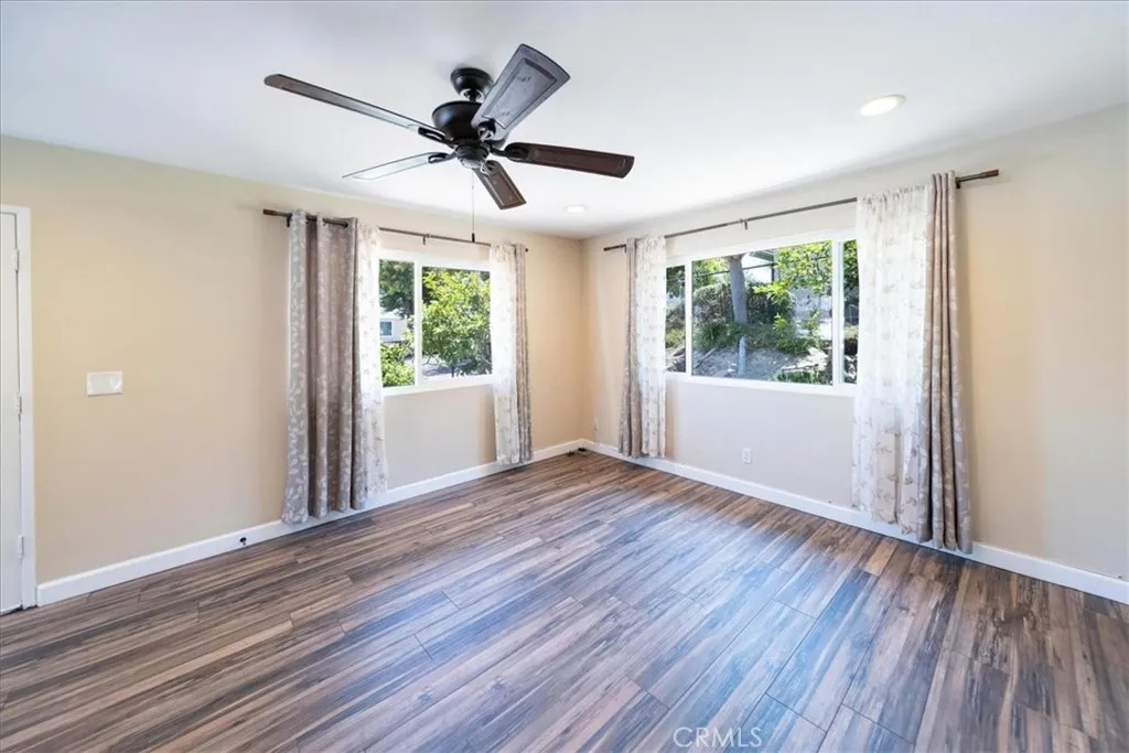https://cdn.realtyfeed.com/cdn/127/306729886/f671c53c6d2ec640387699cc0a6d0174.webp