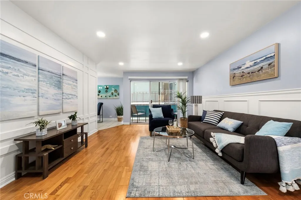Long Beach, CA 90803