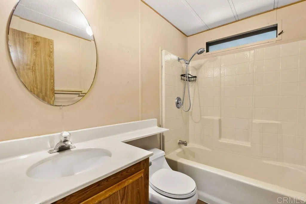 https://cdn.realtyfeed.com/cdn/127/306729950/b75f5ad23ef8dc79d8b35ad5055da8a8.webp