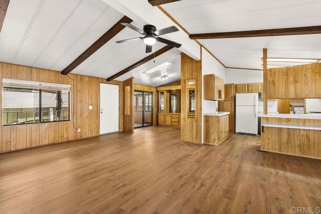 https://cdn.realtyfeed.com/cdn/127/306729950/f1b7e69ce69a14907ee78334dcf830f5.webp