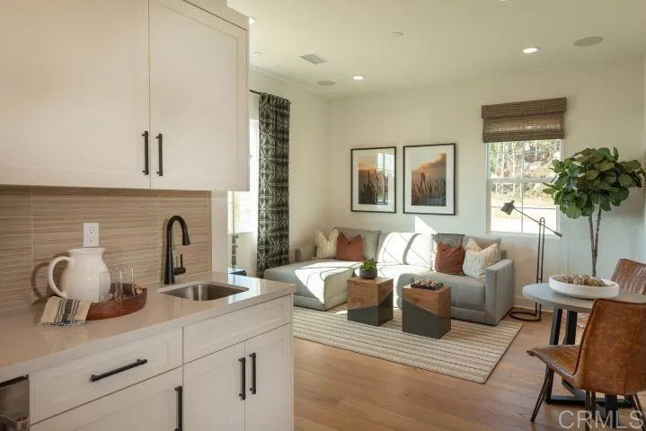 https://cdn.realtyfeed.com/cdn/127/306729976/4dd10440ffd5648ce2db3b5c6169d0f7.webp