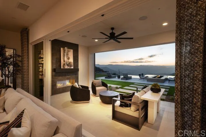 https://cdn.realtyfeed.com/cdn/127/306729976/dd3c9cbe2f0c6362b5ac7fe88ee529f0.webp