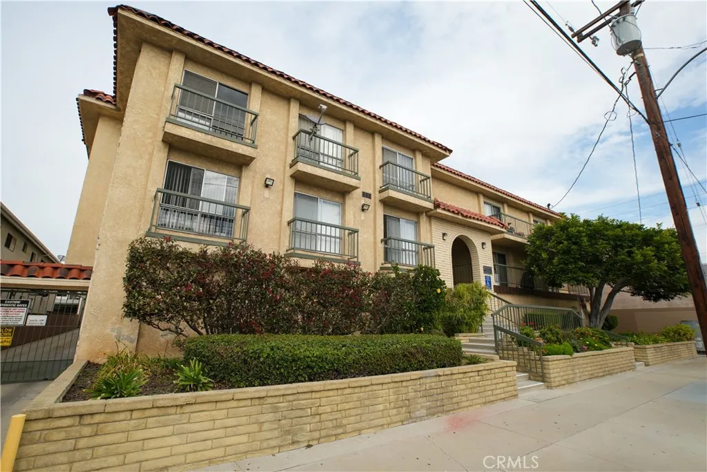 Hawthorne, CA 90250