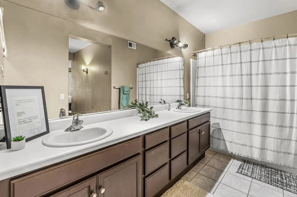 Photo #12: PTP2604110 Listing: Photo #12