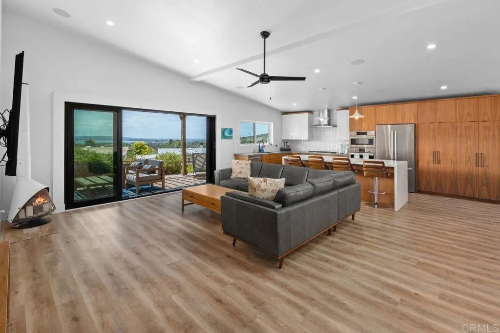 https://cdn.realtyfeed.com/cdn/127/306730028/058be6a66c8cf73979914a8e87a9704c.webp