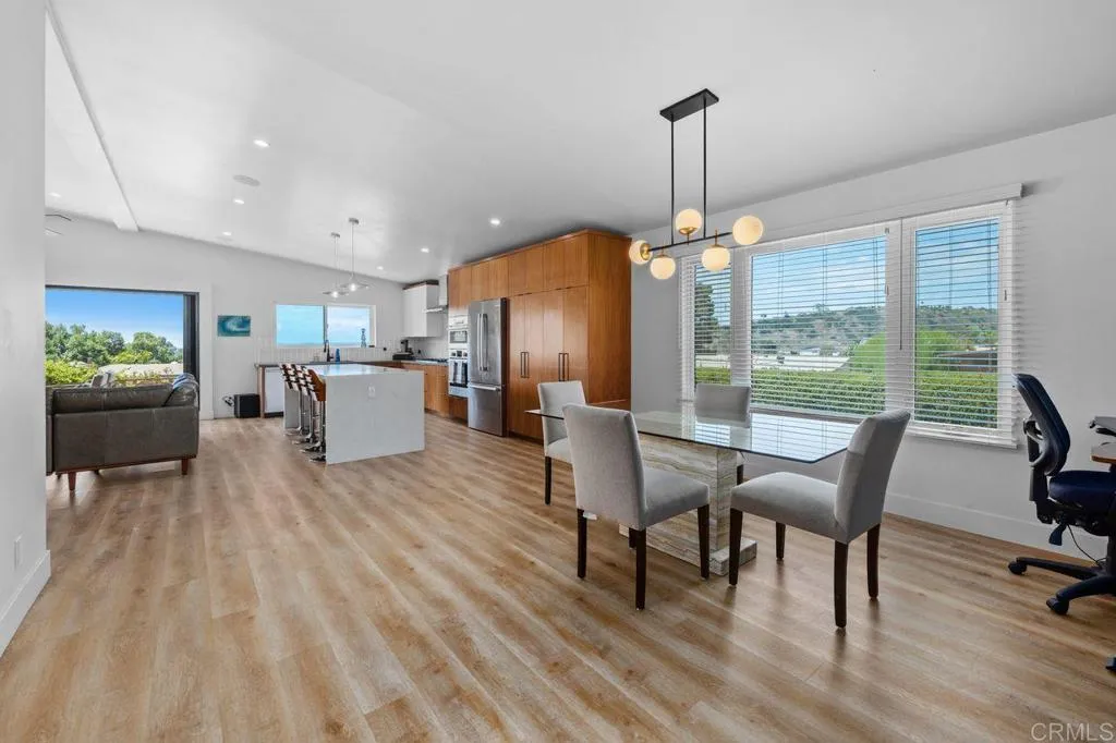 https://cdn.realtyfeed.com/cdn/127/306730028/3606cc3af8d82efce3c83684fb3b027f.webp