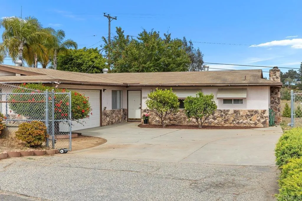 https://cdn.realtyfeed.com/cdn/127/306730050/33aab068c77b9bd467a5fc96d356d66e.webp