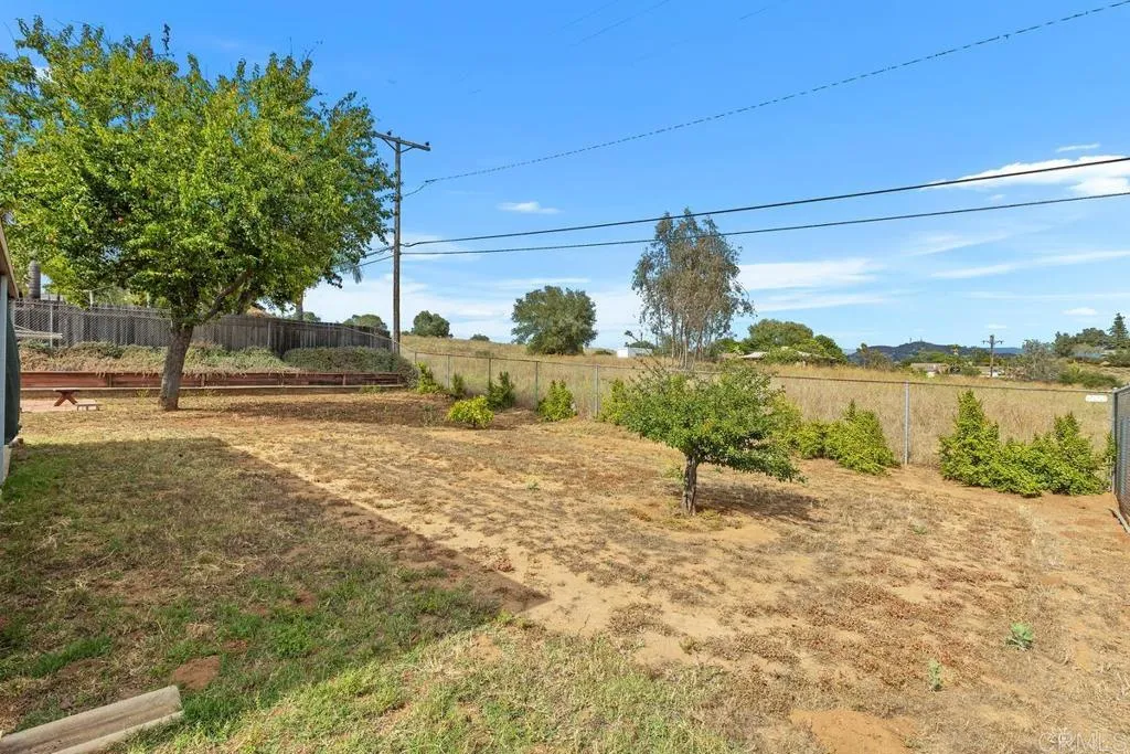 https://cdn.realtyfeed.com/cdn/127/306730050/7d438f7099b65228ef53a19c366af3d2.webp