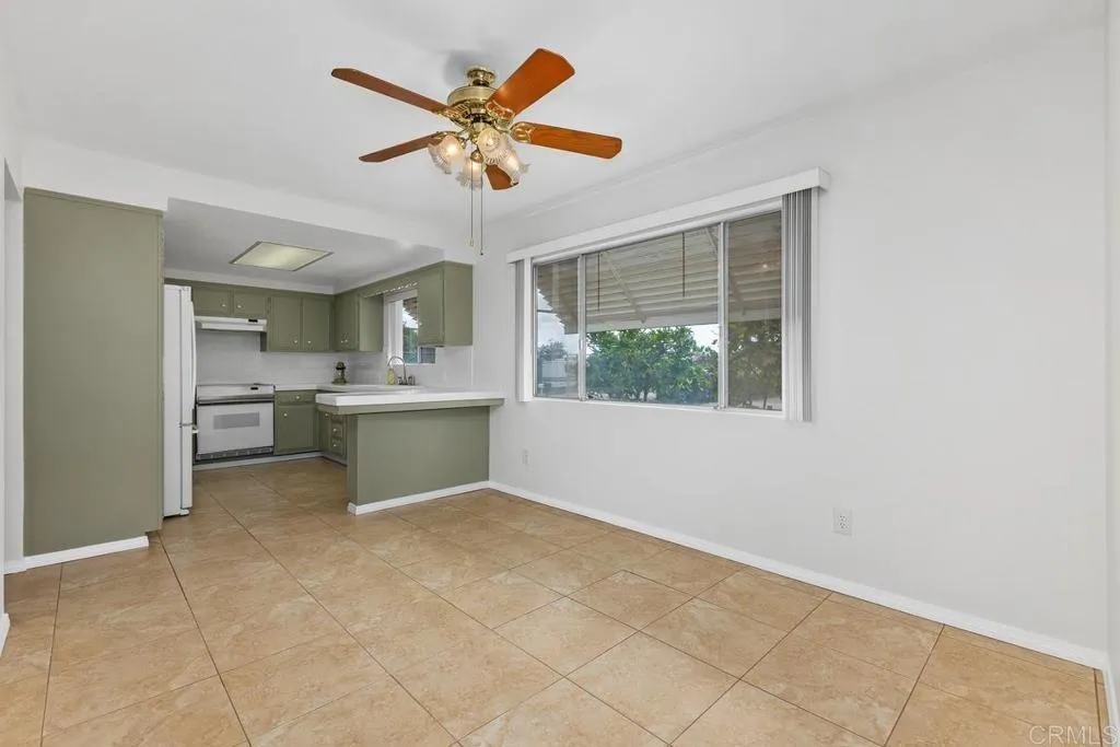 https://cdn.realtyfeed.com/cdn/127/306730050/9892cf7b38798bc0b5ba33e1bfa36647.webp