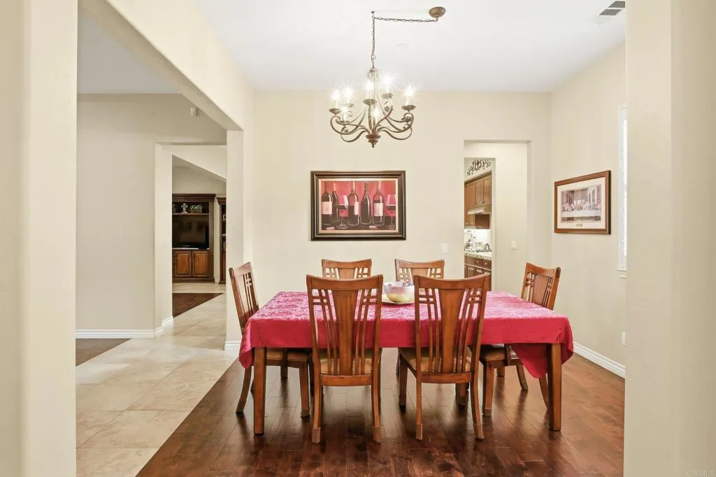 https://cdn.realtyfeed.com/cdn/127/306730051/439a08f39aa5bd341c7f51f83e37d94c.webp