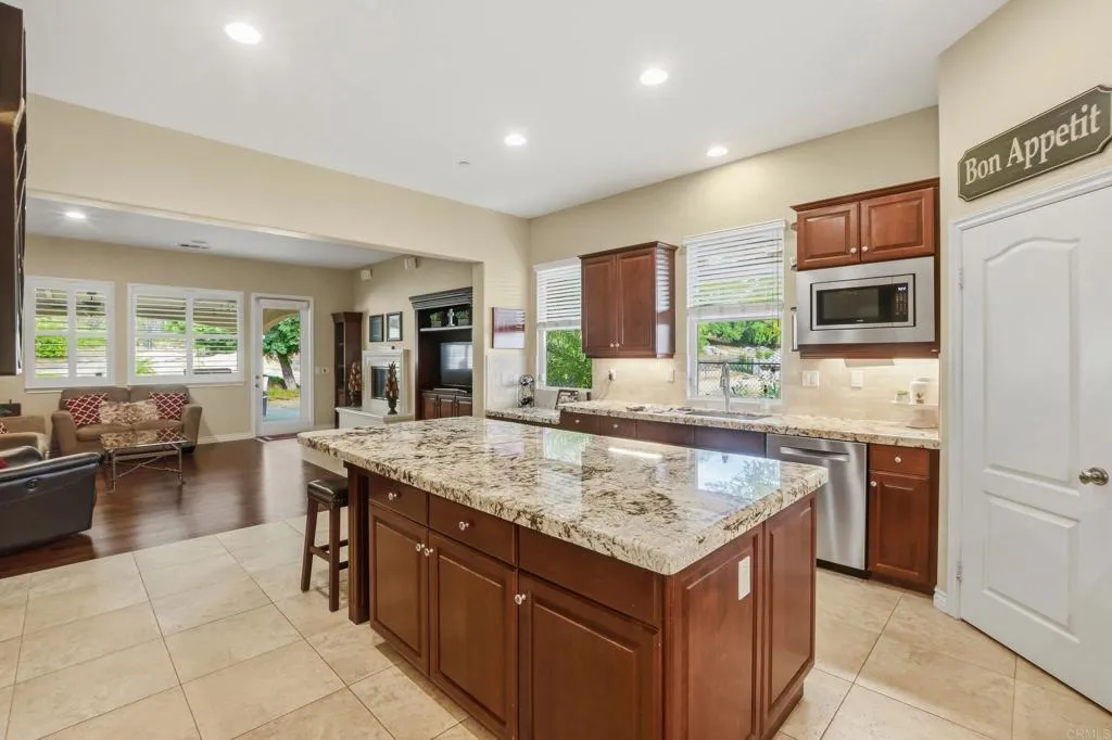 https://cdn.realtyfeed.com/cdn/127/306730051/5b471e6a459df5b63d7d2565c4edcedc.webp