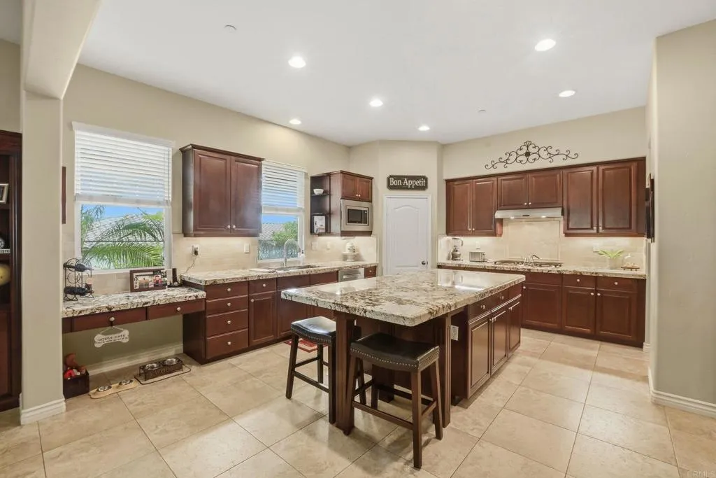 https://cdn.realtyfeed.com/cdn/127/306730051/d6477e651ba0ac593aa8f9d549722600.webp