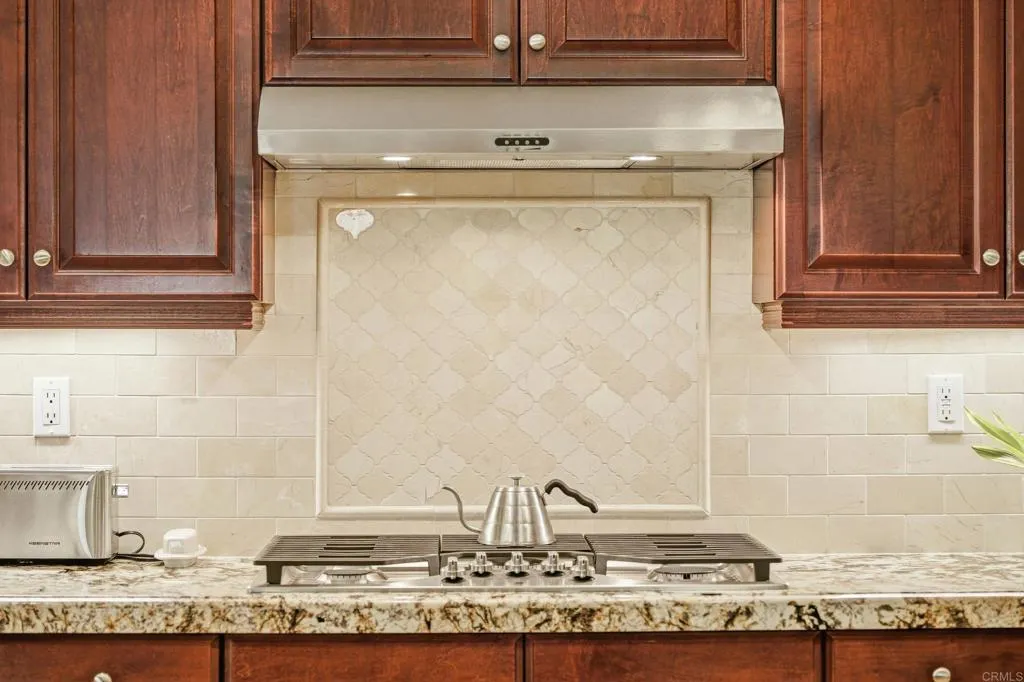 https://cdn.realtyfeed.com/cdn/127/306730051/ed11ad524cc1221f545fa57b2da0ab60.webp