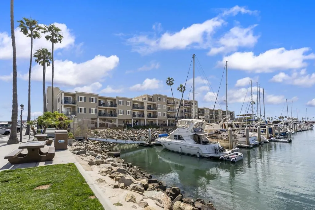 https://cdn.realtyfeed.com/cdn/127/306730082/17642b83653290d93a90d2a4903e1451.webp
