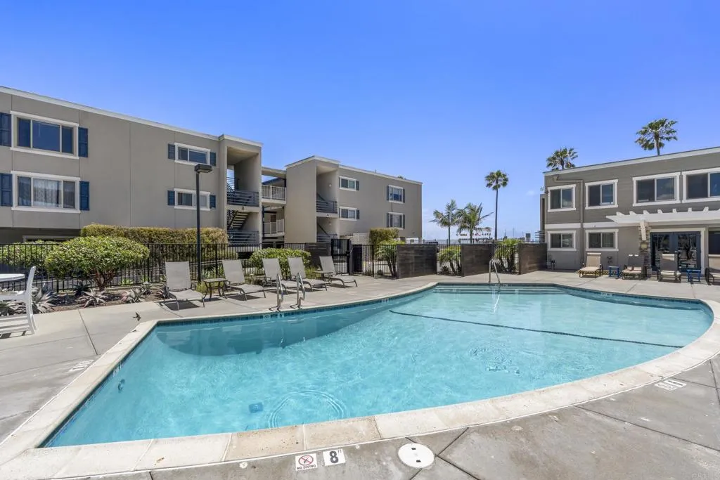 https://cdn.realtyfeed.com/cdn/127/306730082/2bdd3a319db67b2d0d0693aa82952440.webp