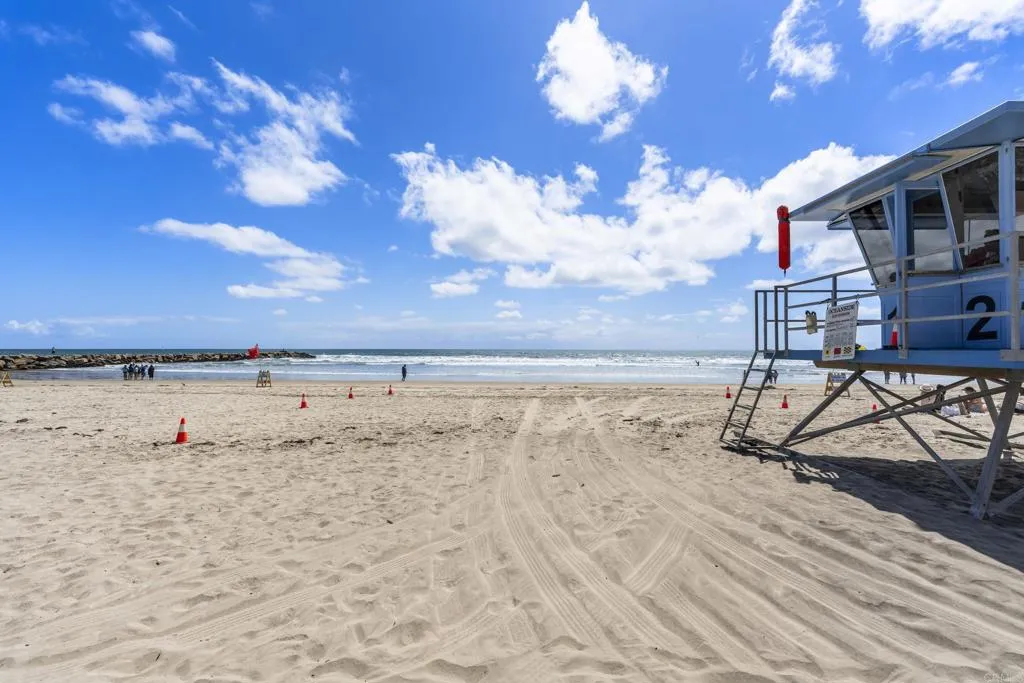https://cdn.realtyfeed.com/cdn/127/306730082/5031cd7aaea1415f13d01e79a53386b2.webp