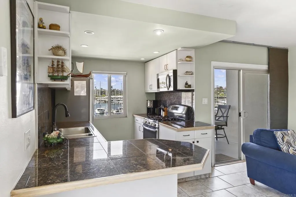 https://cdn.realtyfeed.com/cdn/127/306730082/8352f061b1329d082652952deb33cdd9.webp
