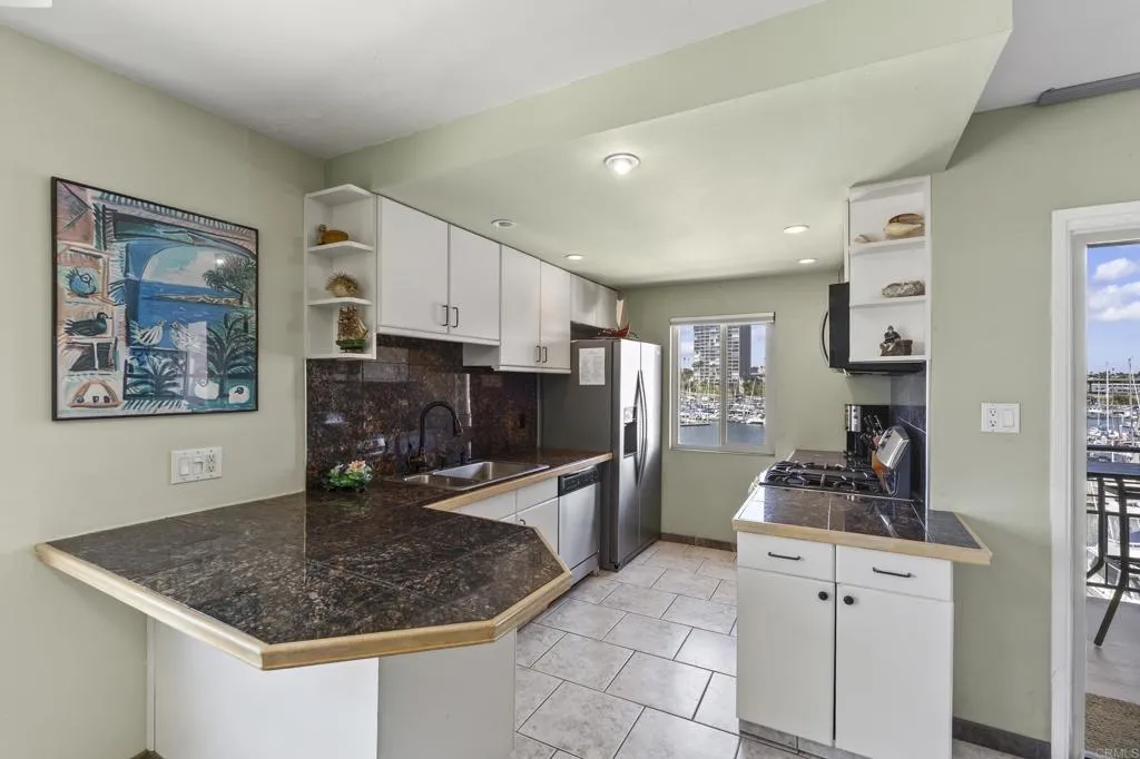 https://cdn.realtyfeed.com/cdn/127/306730082/f4d1f4f695d70761321832ce6b04efbd.webp