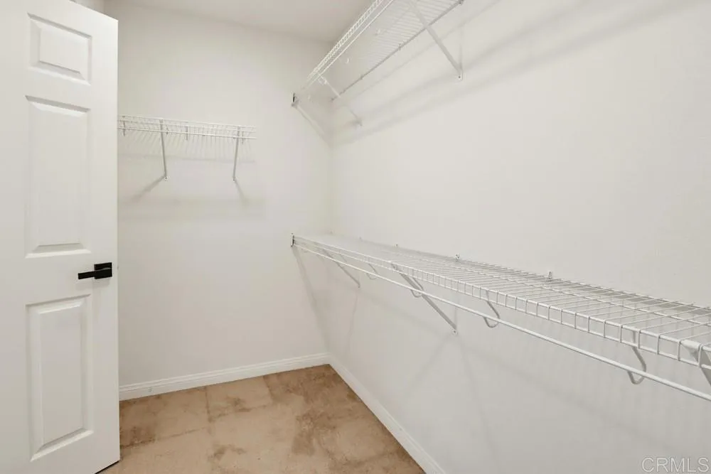 walk in closet