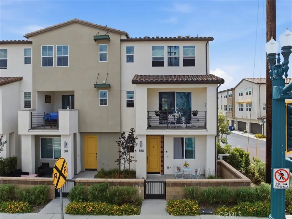 668 Limoncello Lane