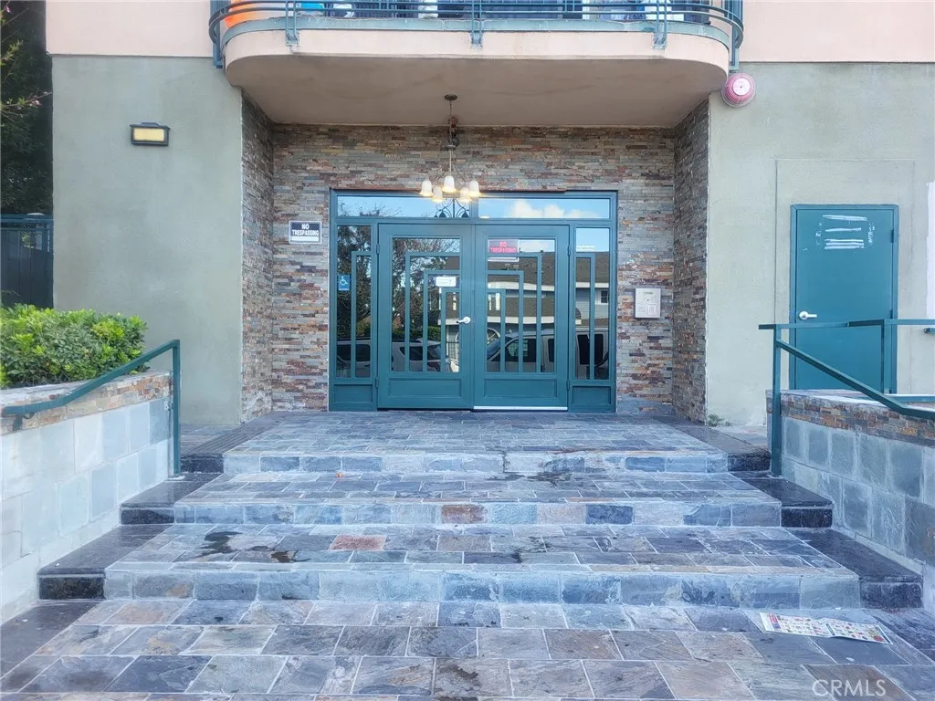 Sylmar, CA 91342