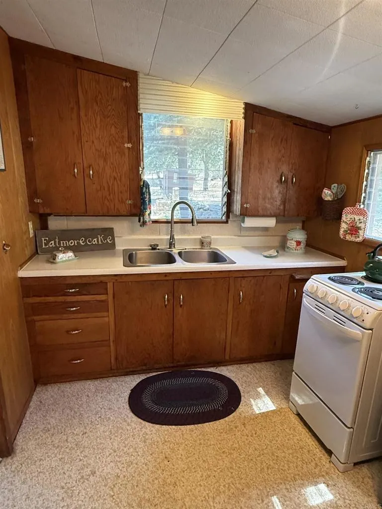 https://cdn.realtyfeed.com/cdn/127/306730132/4b251adaf1bb6ad9cc87f40cbd243fb4.webp