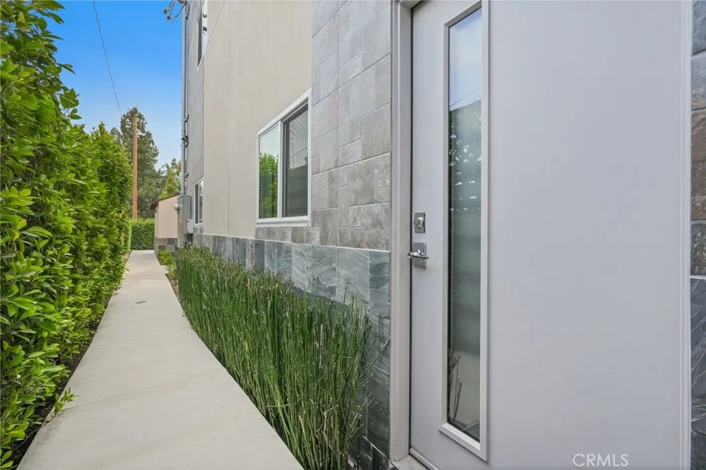 Tarzana, CA 91356