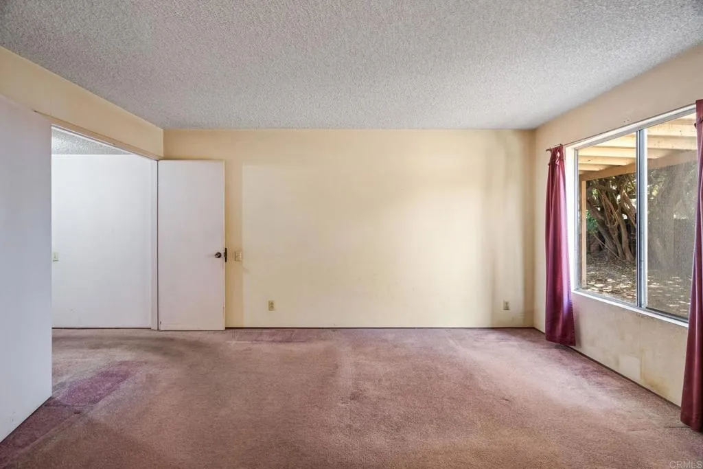 https://cdn.realtyfeed.com/cdn/127/306730222/97aa1cfab94a5c574eebf5ff1b0185a8.webp