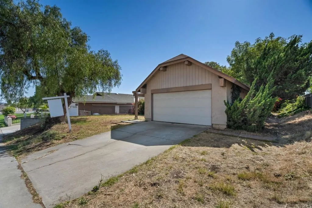 https://cdn.realtyfeed.com/cdn/127/306730222/de68b5d4056169880ebf9a833cb28f7b.webp