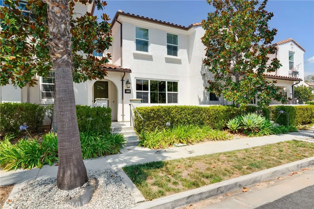 Azusa, CA 91702